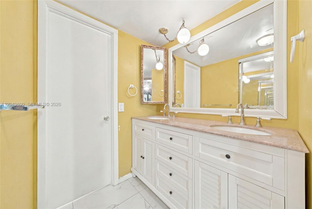 4141 NW 44th Ave , Unit 321, Lauderdale Lakes, FL 33319 Photo
