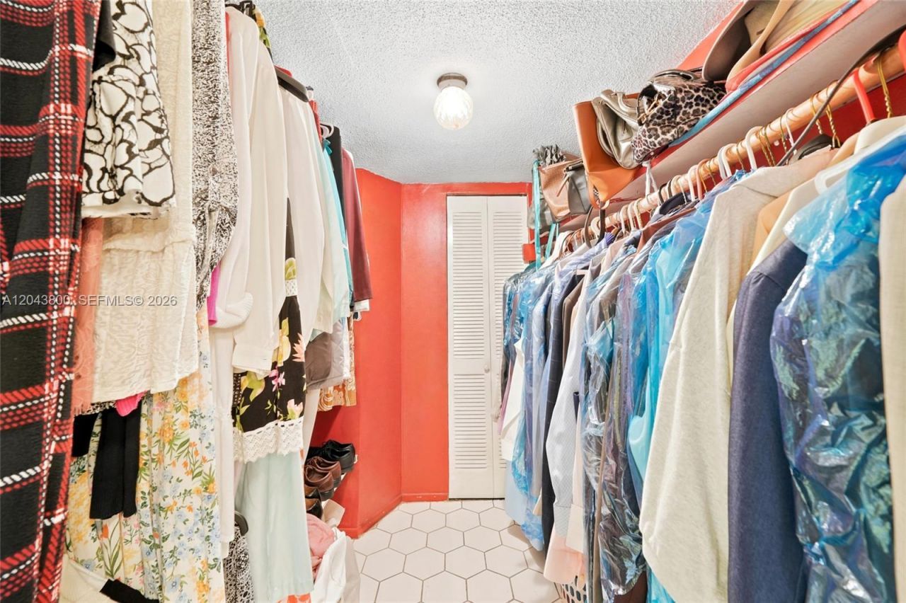 4141 NW 44th Ave , Unit 321, Lauderdale Lakes, FL 33319 Photo