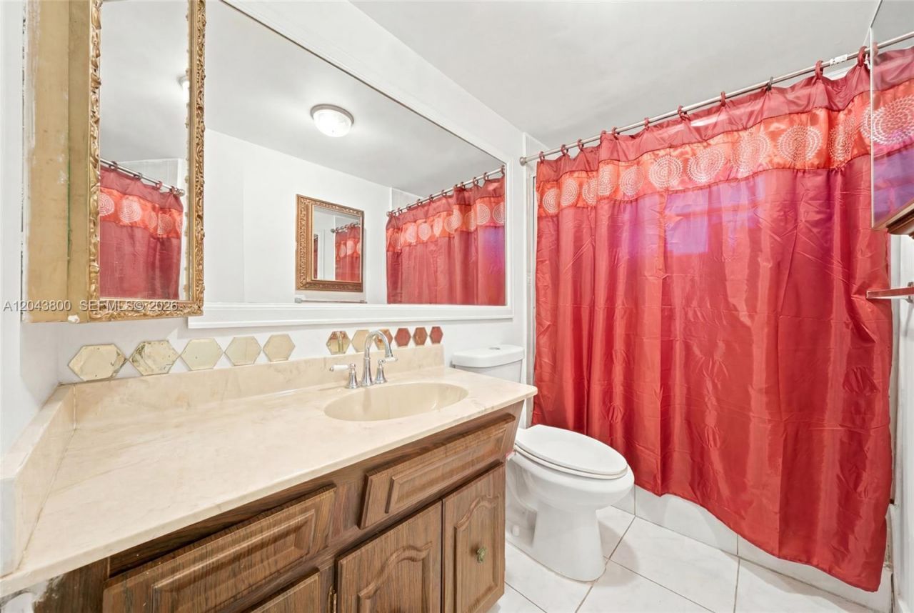 4141 NW 44th Ave , Unit 321, Lauderdale Lakes, FL 33319 Photo