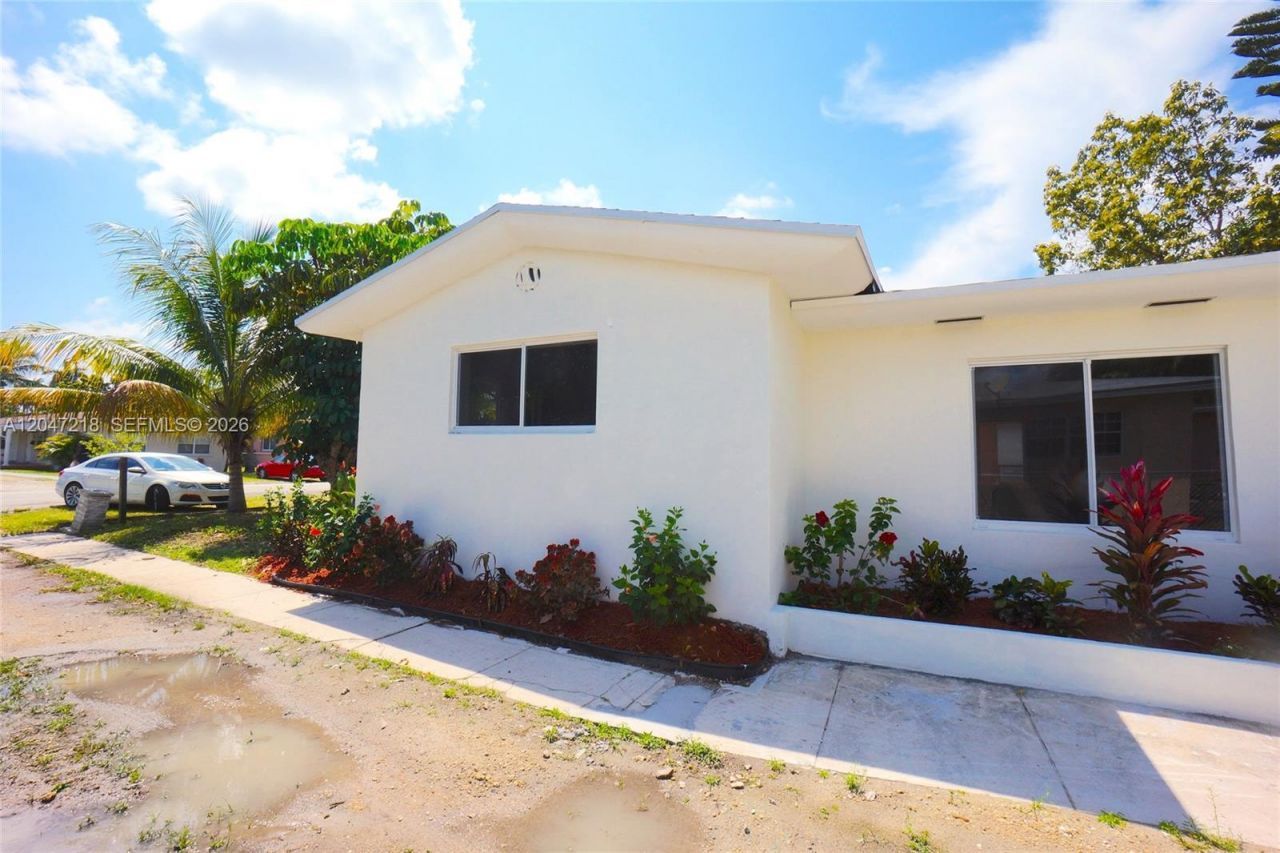 1497 NE 118th Ter, Unit 2, Miami, FL 33161 Photo