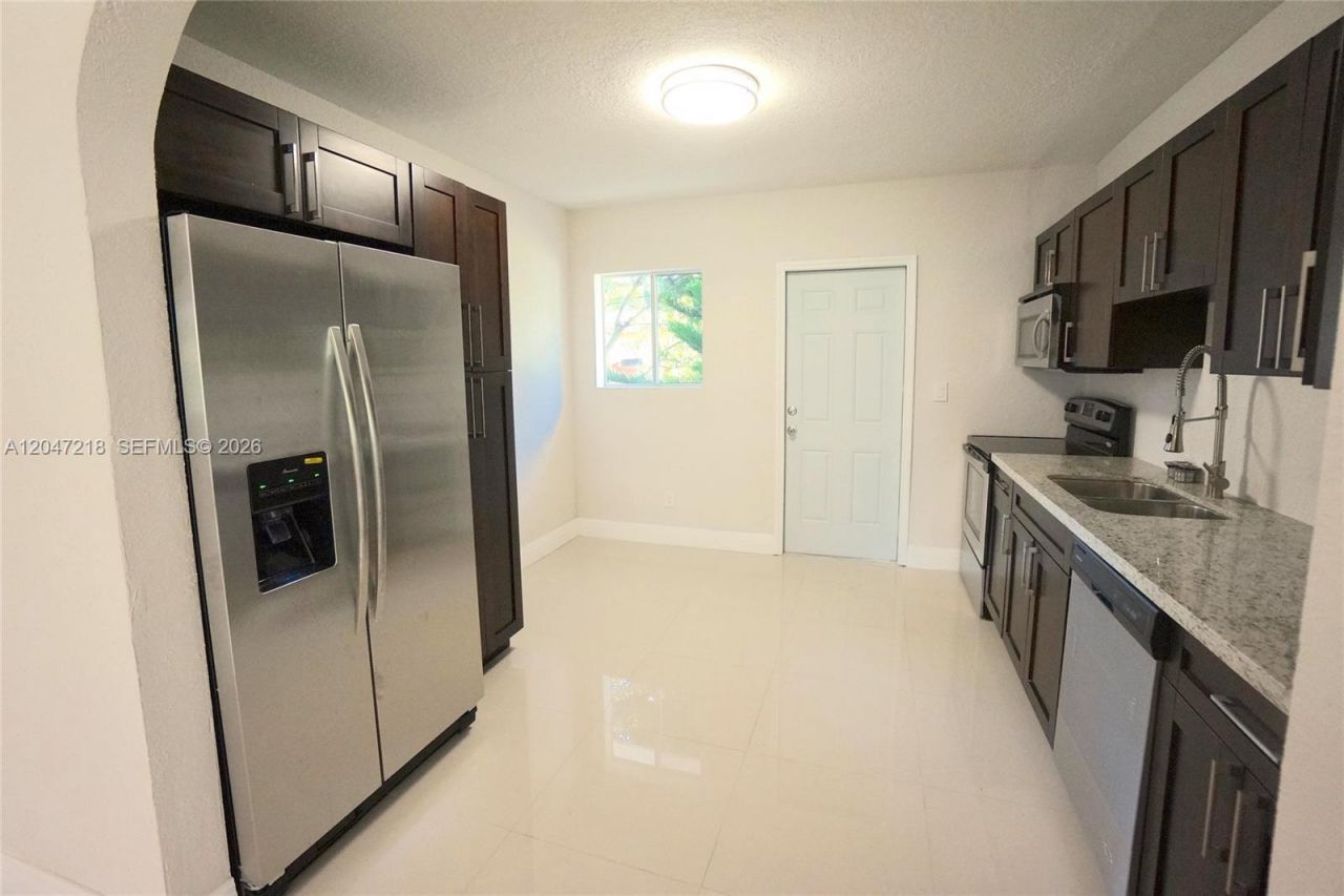 1497 NE 118th Ter, Unit 2, Miami, FL 33161 Photo