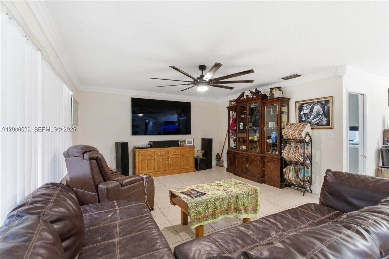 15490 SW 209th Ave, Miami, FL 33187 Photo