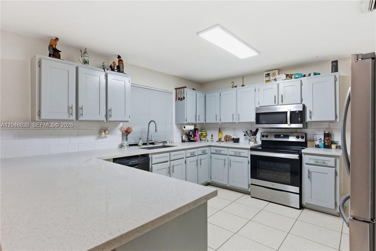 15490 SW 209th Ave, Miami, FL 33187 Photo