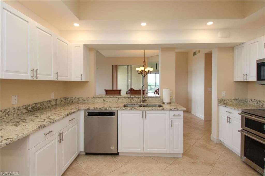 7024 Pelican Bay Blvd, Unit F-504, Naples, FL 34108 Photo