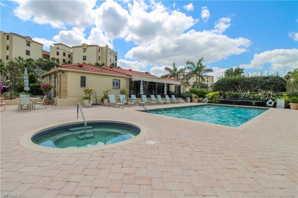 7024 Pelican Bay Blvd, Unit F-504, Naples, FL 34108 Photo