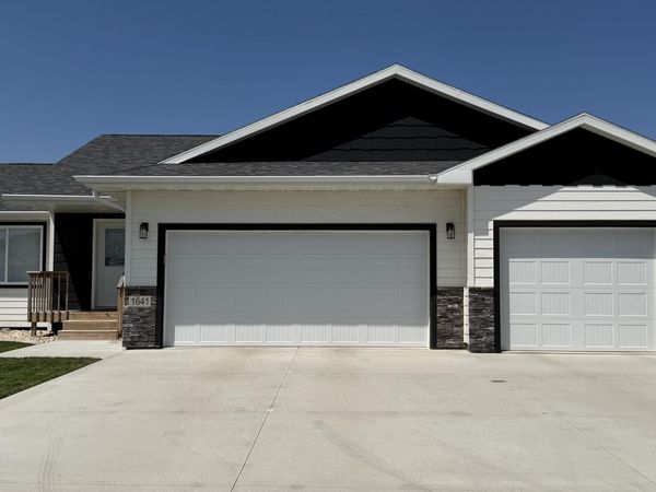 1641 5TH STREET NW, Watertown, SD 57201