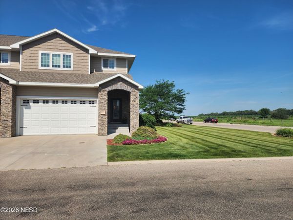 2600 14TH AVENUE NE, Watertown, SD 57201