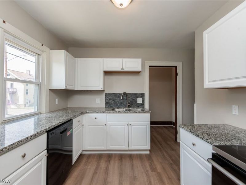 3534 W 123rd Street, Cleveland, OH 44111 Photo 12