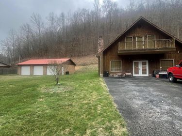 143 Trace Branch Rd Road, Walker, KY 40997