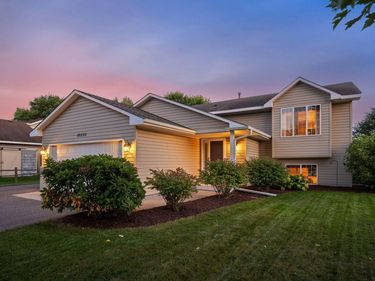 10555 56th Street NE, Albertville, MN 55301