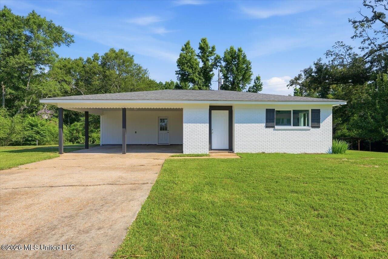 1628 Dry Creek Road, Magee, MS 39111 Main Photo