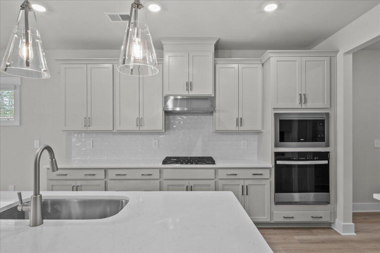 441 Radiant Blue Way Photo 11