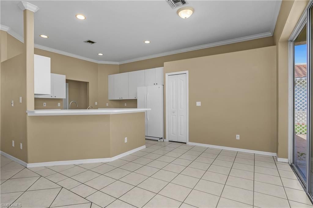 11082 Lakeland Cir , Fort Myers, FL 33913 Photo