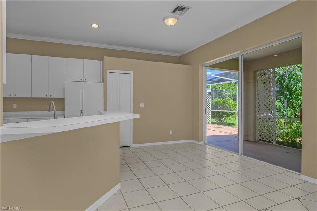 11082 Lakeland Cir , Fort Myers, FL 33913 Photo