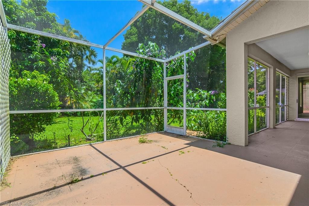 11082 Lakeland Cir , Fort Myers, FL 33913 Photo