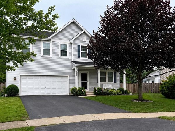 830 Valley Stream Drive , Hampshire, IL 60140