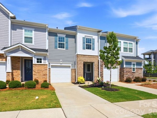 2037 Howell Creek Way, Charlotte, NC 28215