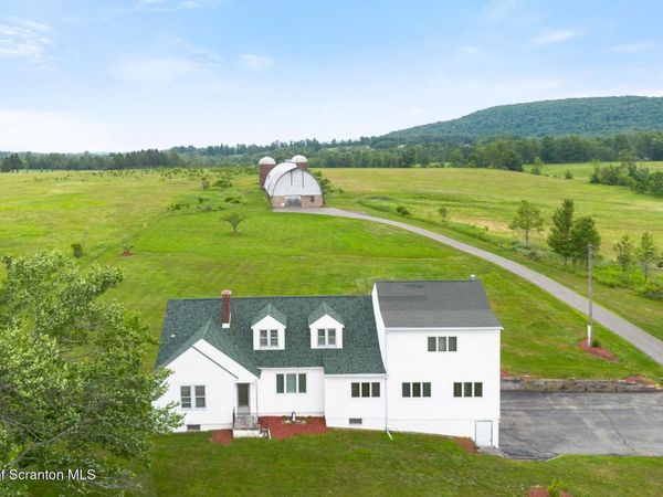 1768 Greenfield Road, Greenfield Twp, PA 18407