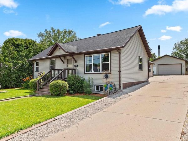 219 S MAIN STREET, Oconto Falls, WI 54154