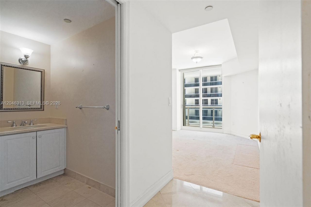 9595 Collins Ave , Unit N3-D, Surfside, FL 33154 Photo