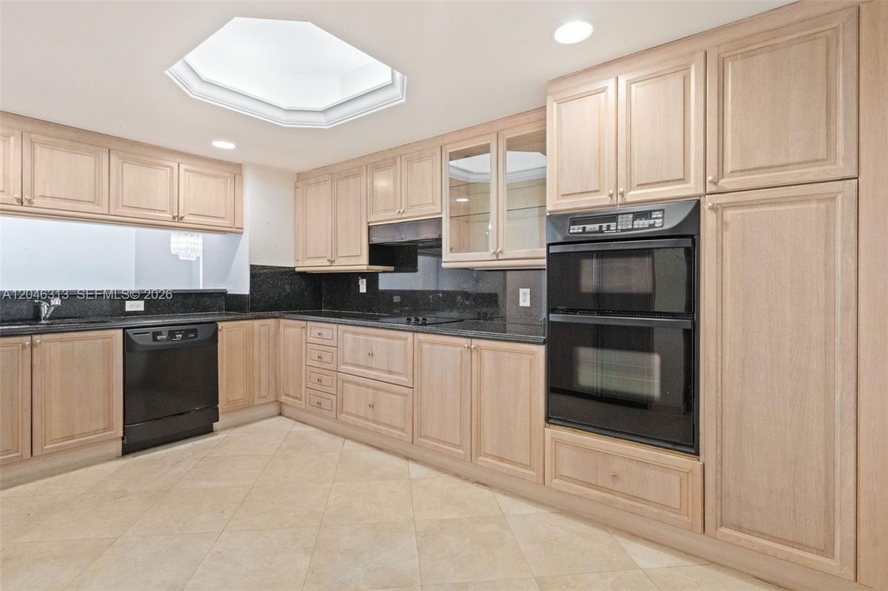 9595 Collins Ave , Unit N3-D, Surfside, FL 33154 Photo