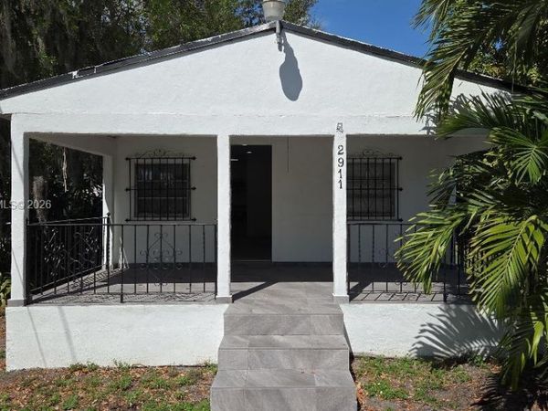 2911 NW 30th St , Miami, FL 33142
