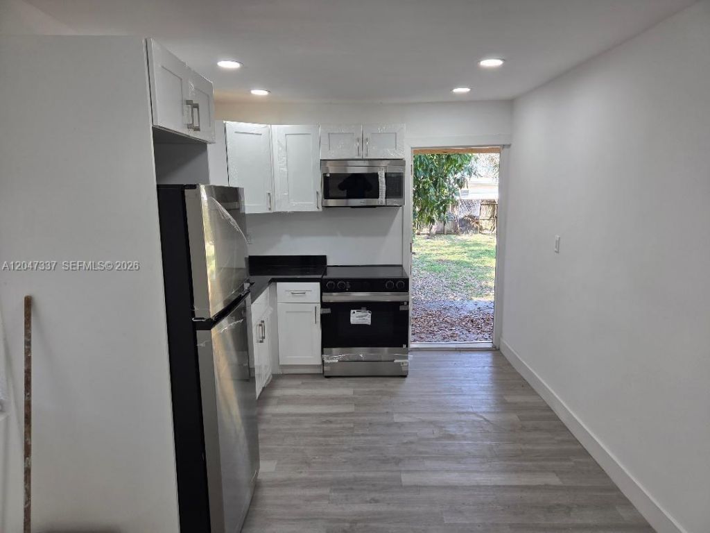 2911 NW 30th St , Miami, FL 33142 Photo