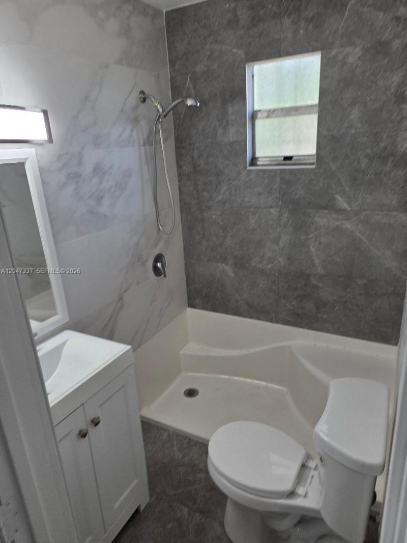 2911 NW 30th St , Miami, FL 33142 Photo
