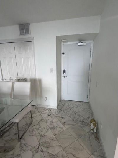 100 Bayview Dr, Unit 1208, Sunny Isles Beach, FL 33160 Photo