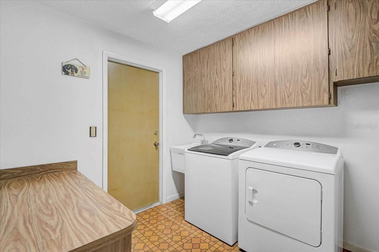 426 Whitfield Avenue, Sarasota, FL 34243 Photo