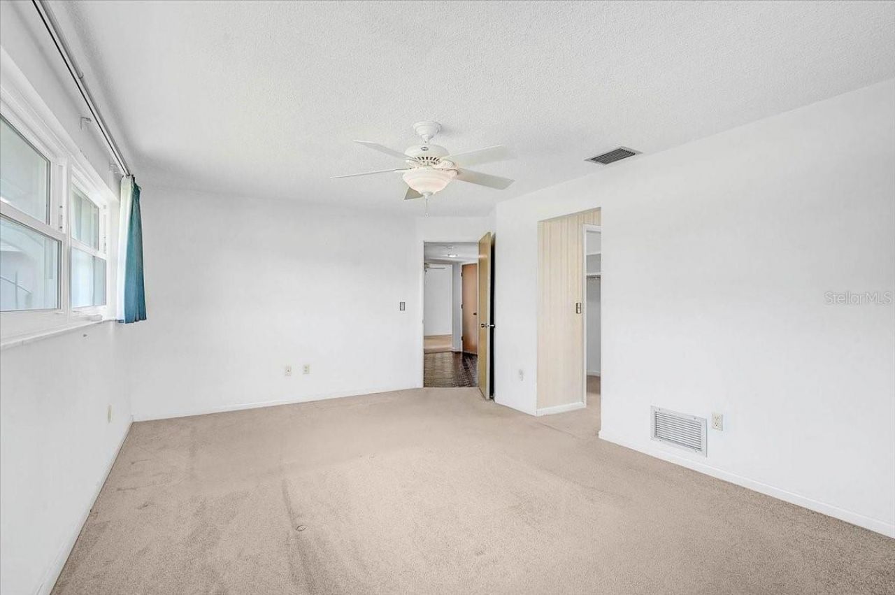 426 Whitfield Avenue, Sarasota, FL 34243 Photo
