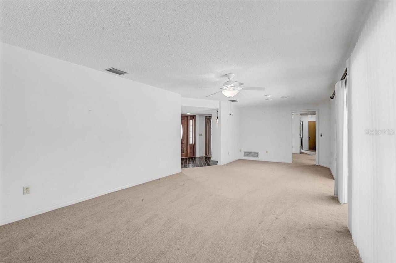 426 Whitfield Avenue, Sarasota, FL 34243 Photo
