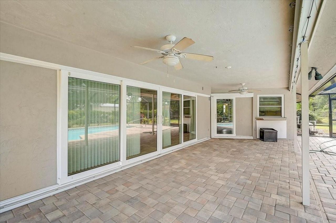 426 Whitfield Avenue, Sarasota, FL 34243 Photo