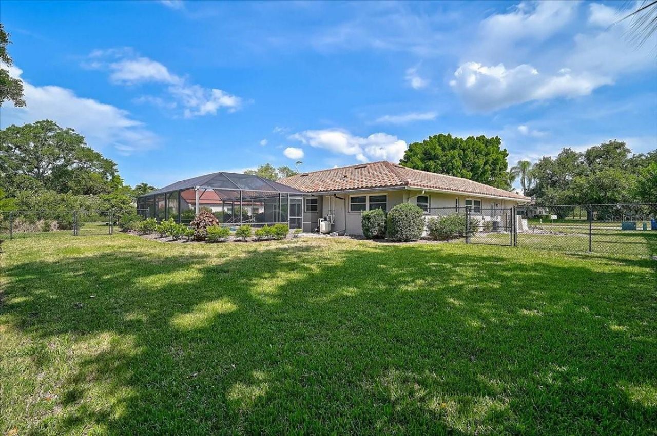 426 Whitfield Avenue, Sarasota, FL 34243 Photo