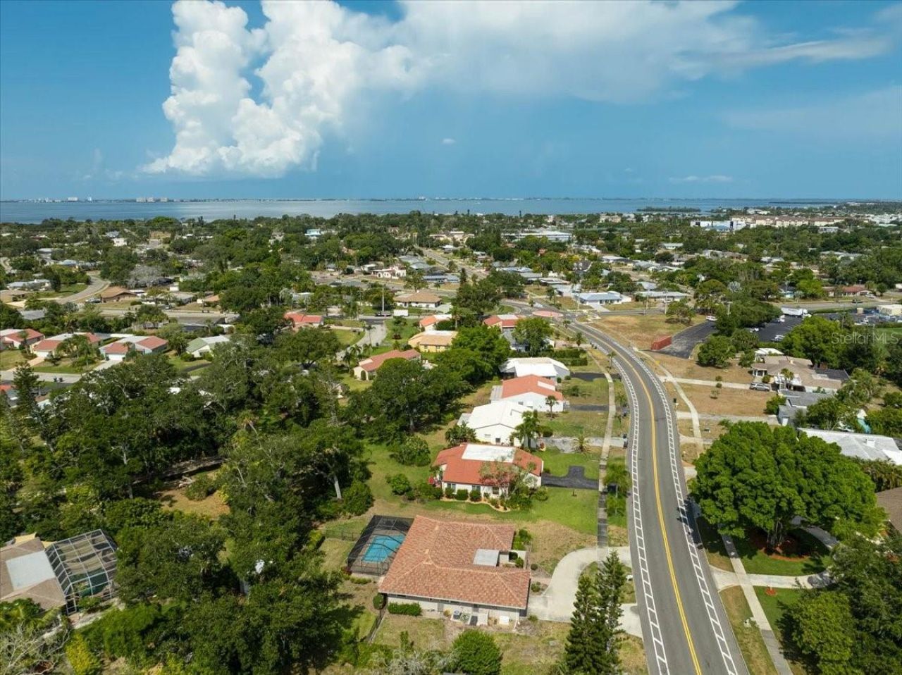 426 Whitfield Avenue, Sarasota, FL 34243 Photo