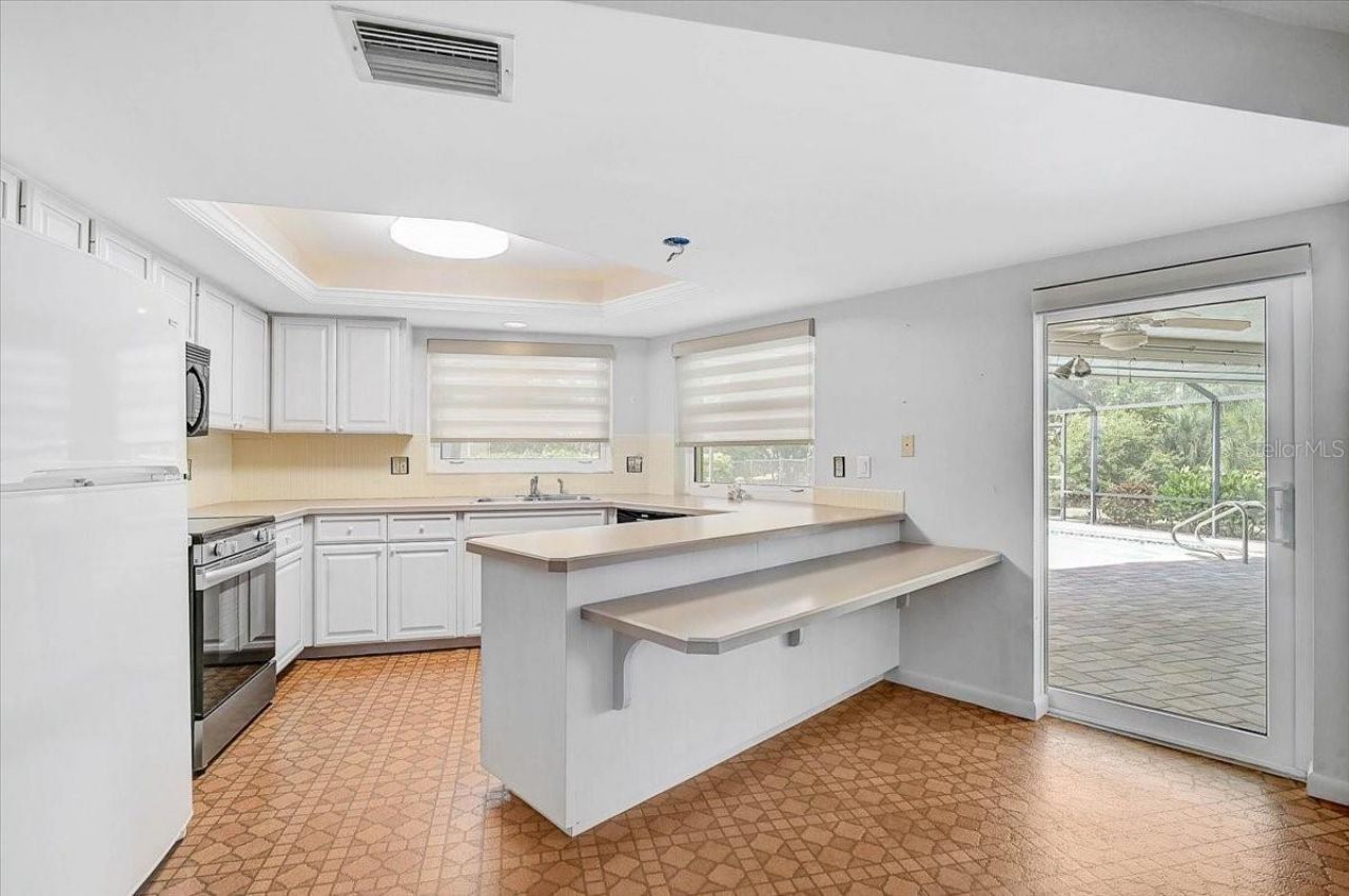 426 Whitfield Avenue, Sarasota, FL 34243 Photo