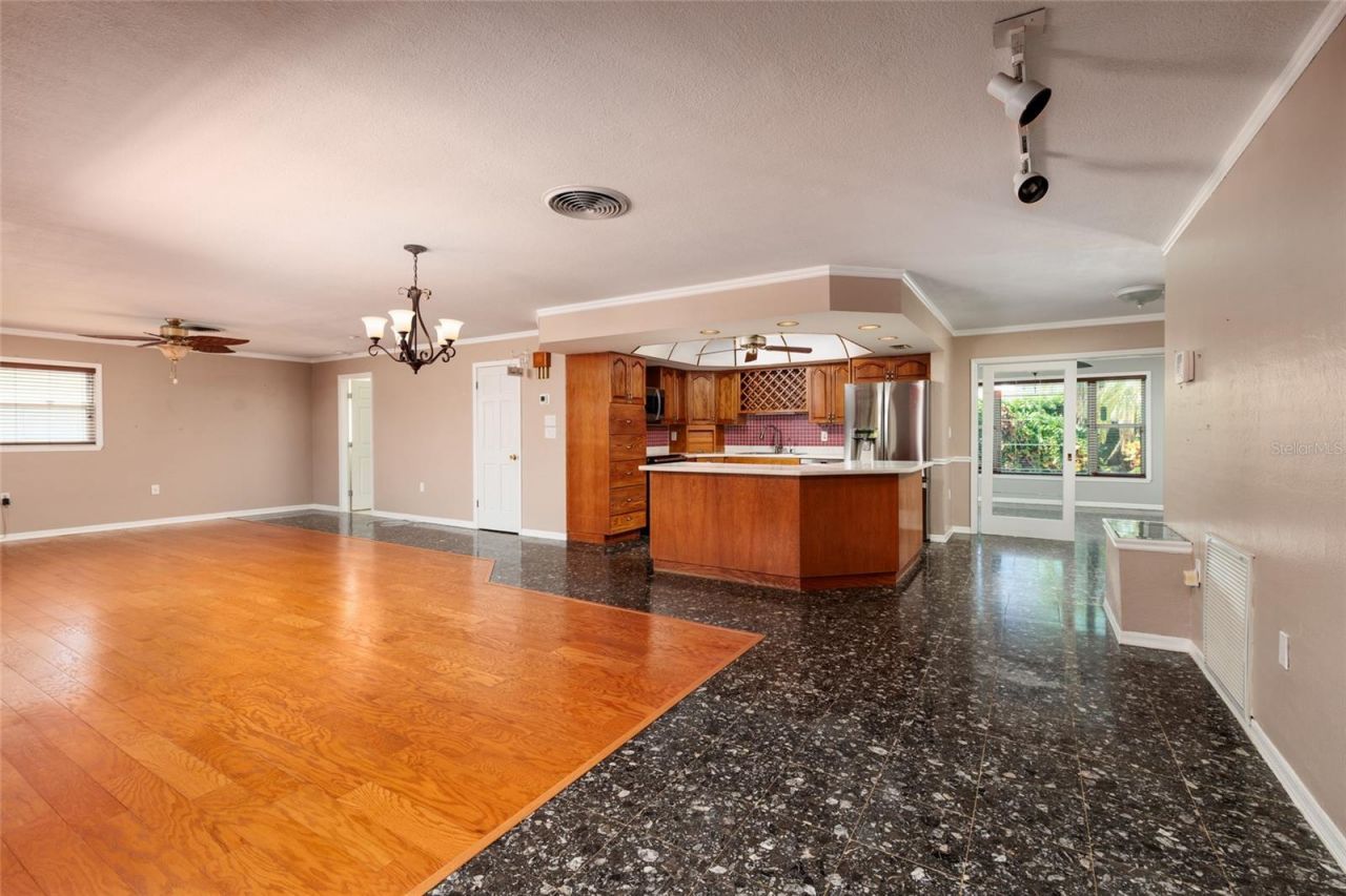 6782 14th Avenue N, Saint Petersburg, FL 33710 Photo
