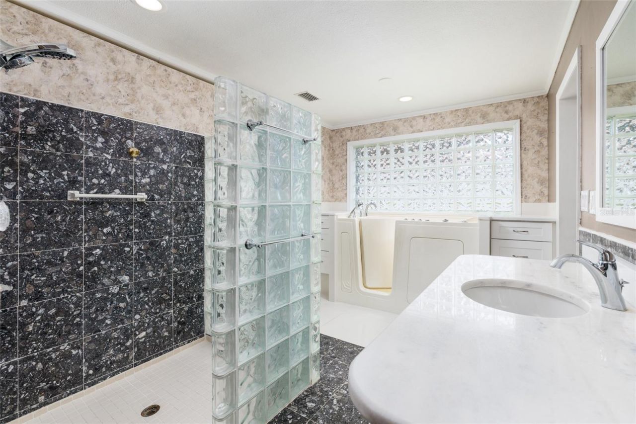 6782 14th Avenue N, Saint Petersburg, FL 33710 Photo