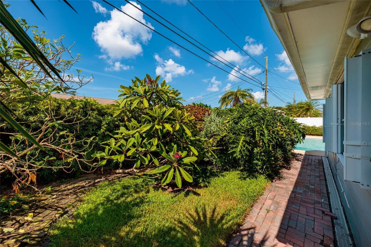 6782 14th Avenue N, Saint Petersburg, FL 33710 Photo