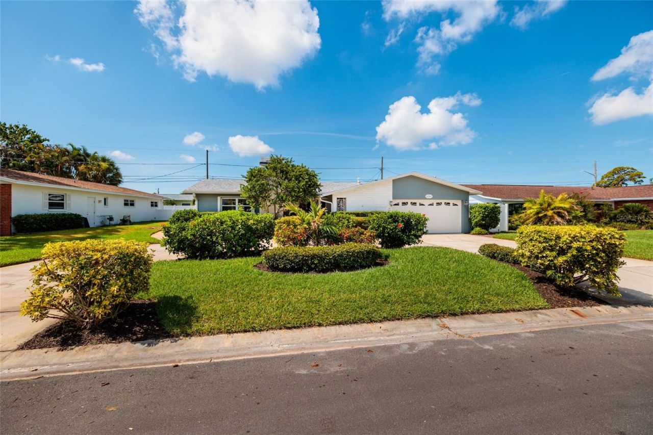 6782 14th Avenue N, Saint Petersburg, FL 33710 Photo