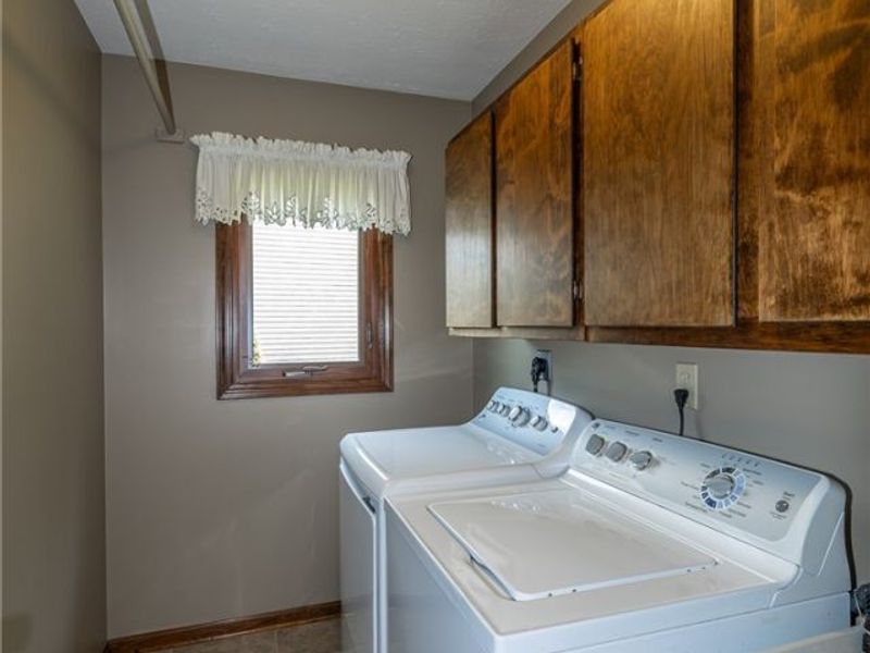 10222 Huntington Park Drive, Strongsville, OH 44136 Photo 18