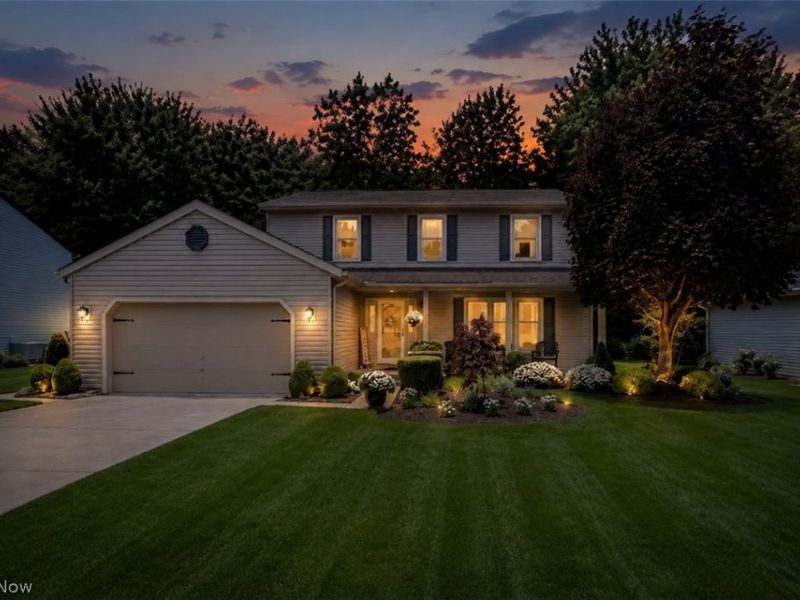 10222 Huntington Park Drive, Strongsville, OH 44136 Photo 2