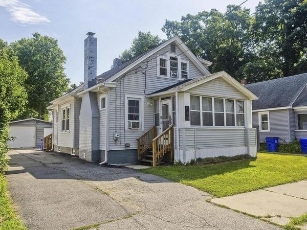 121 Dorset Street, Springfield, MA 01008