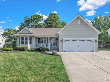 3667 Spice Creek, North Tonawanda, NY 14120