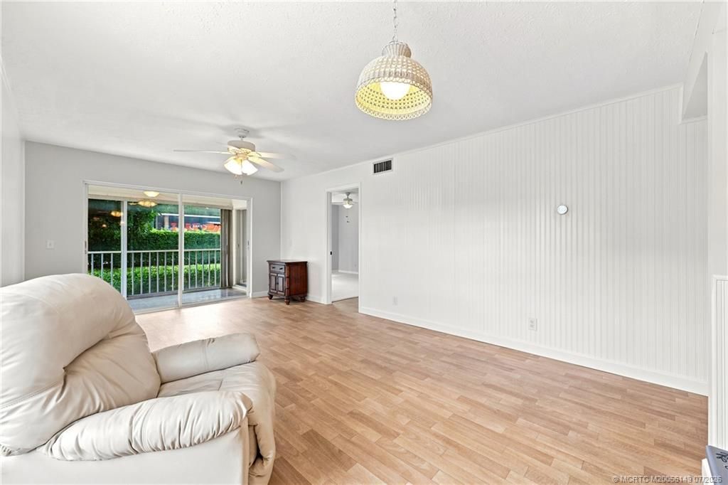 801 SE Central Parkway, Unit 801-1, Stuart, FL 34994 Photo