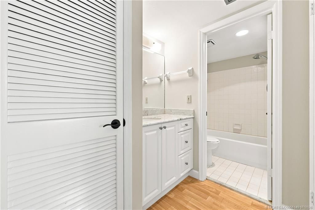 801 SE Central Parkway, Unit 801-1, Stuart, FL 34994 Photo