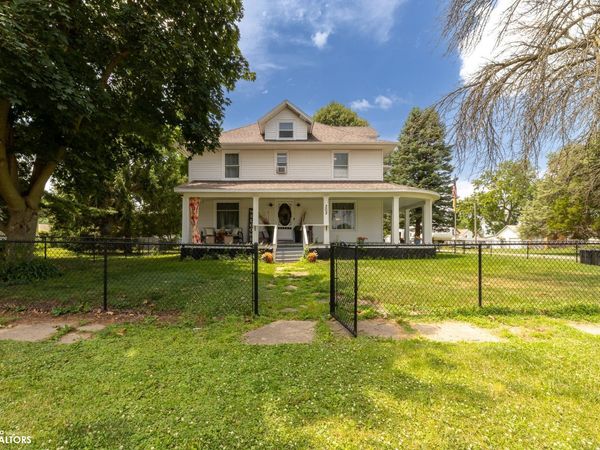 302 Main Street, Bagley, IA 50026