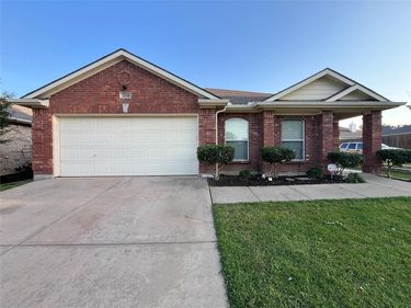3800 Palm Drive, Fort Worth, TX 76244