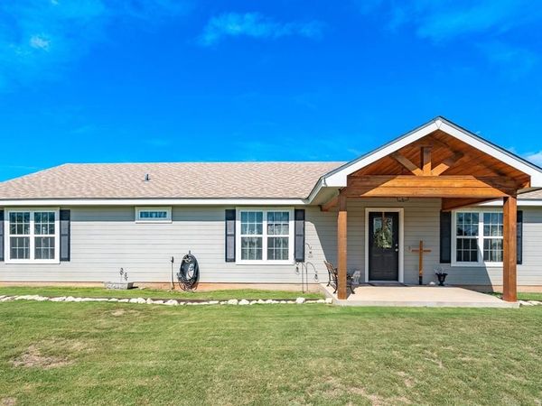 1002 County Road 209, Wingate, TX 79566