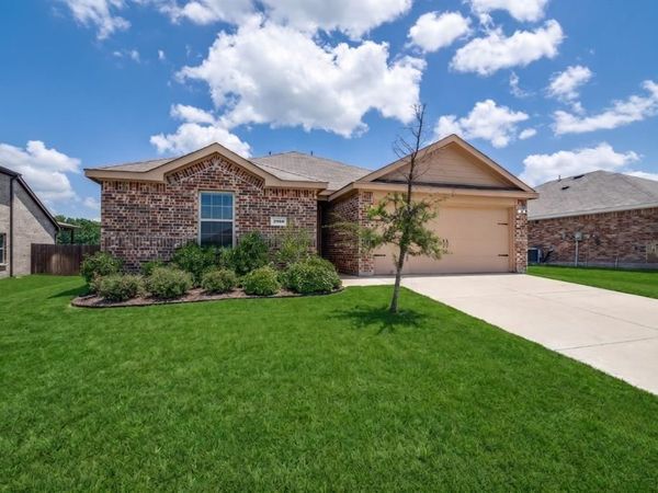 2910 Rowland Drive, Seagoville, TX 75159